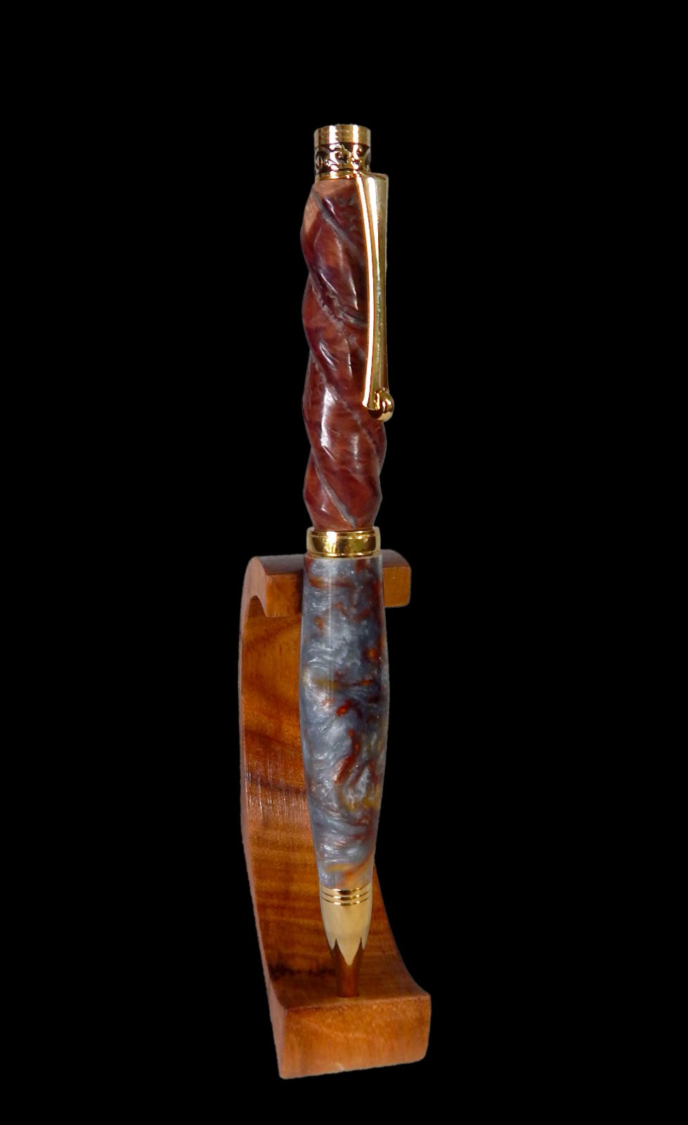 Rope Twist Pen-Mask.jpg