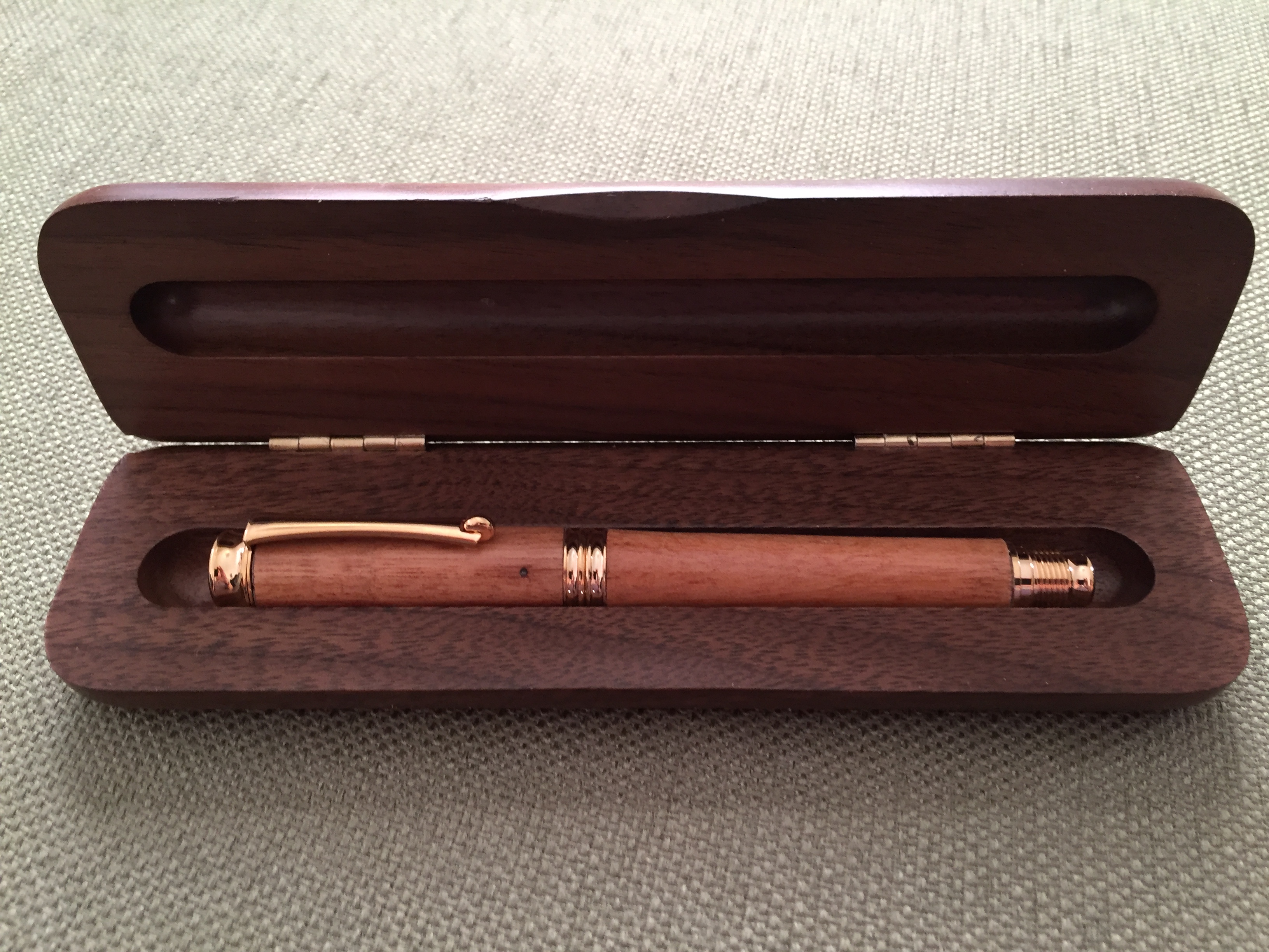 Rosewood Fountain Pen