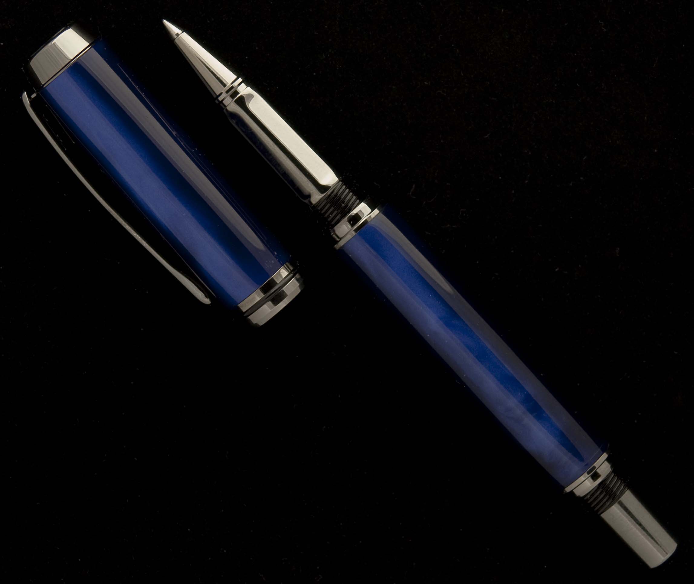 Royal Blue Madreperlato on Black Titanium Navigator