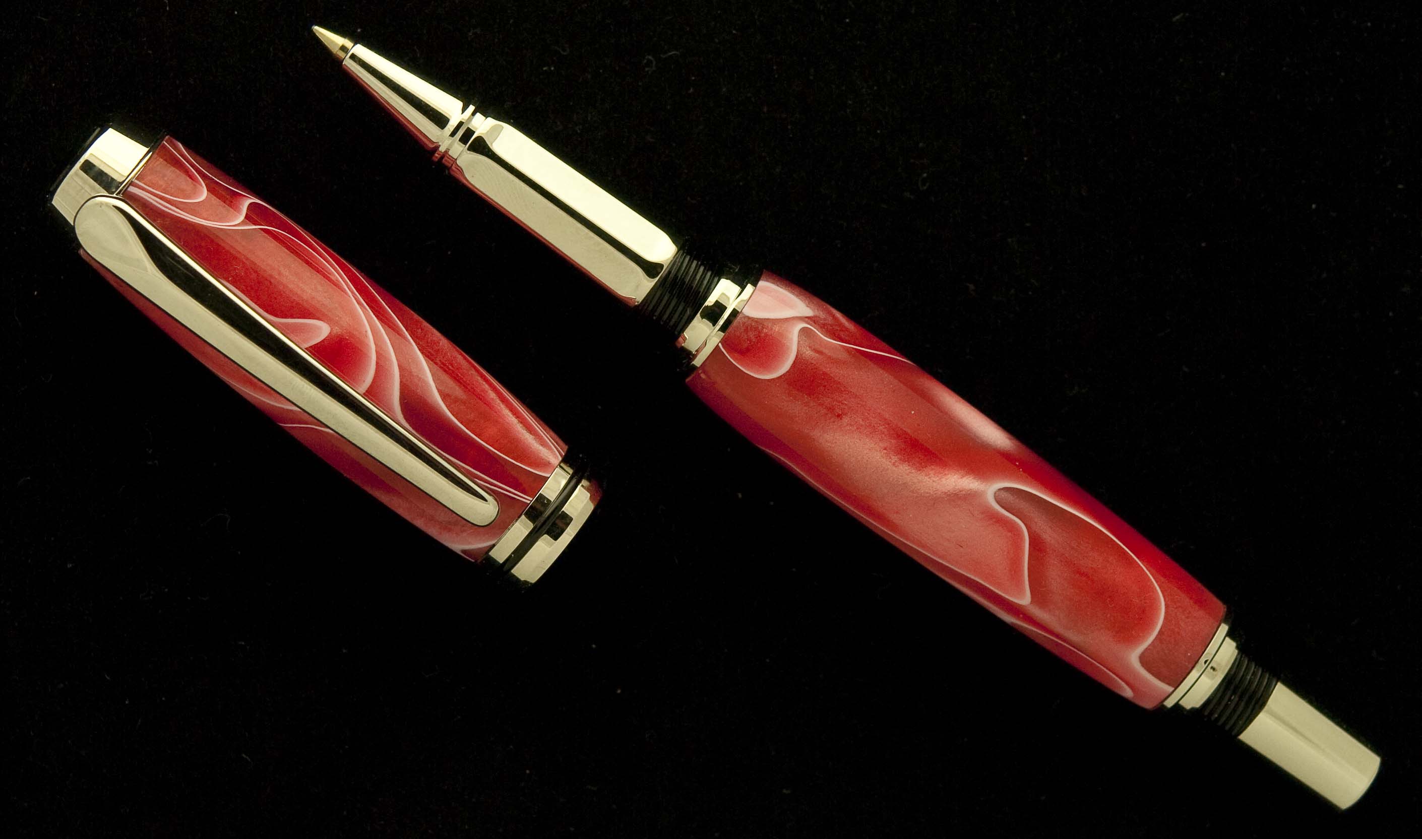 Scarlet Rose Lucite on Navigator