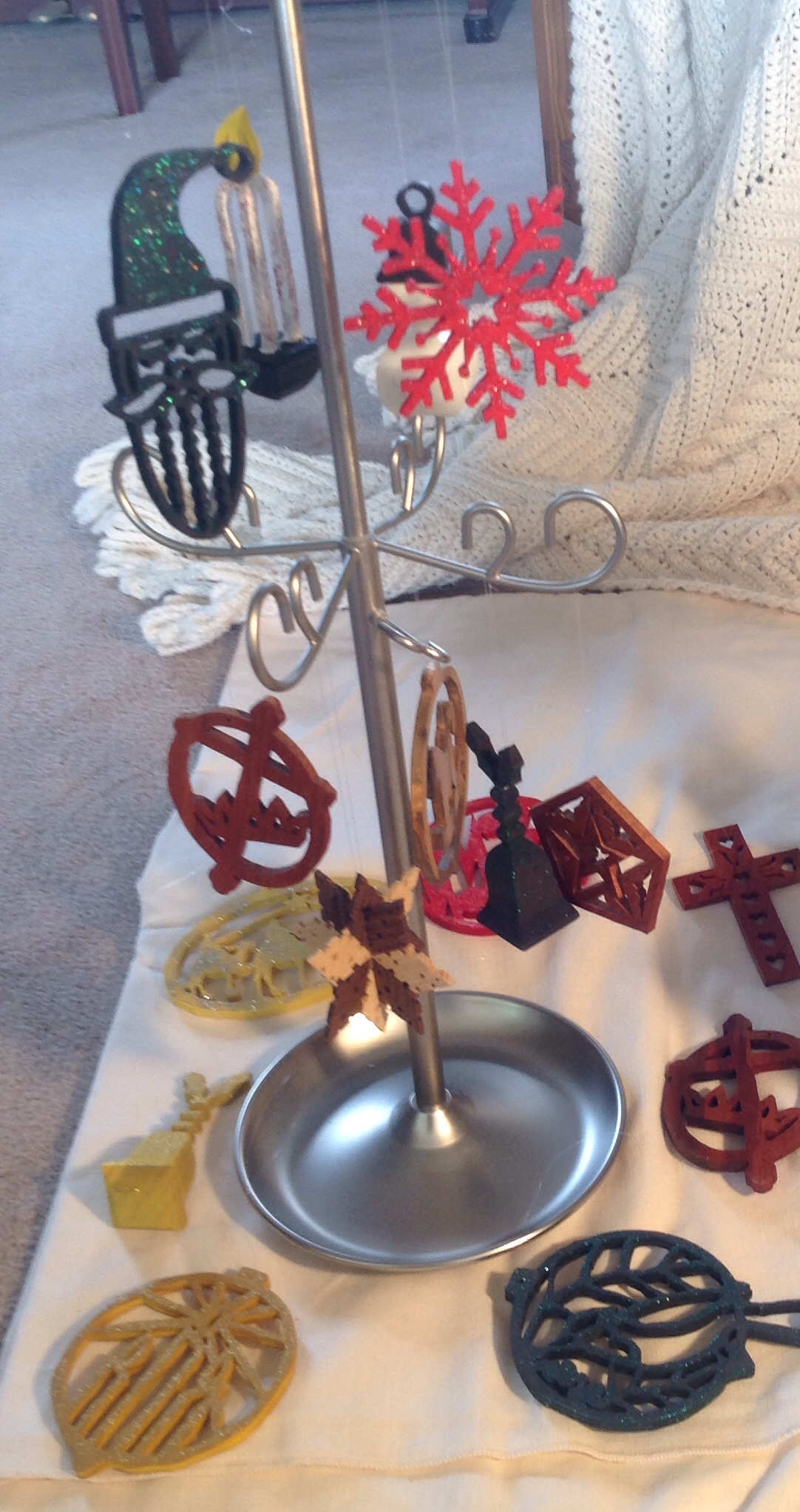 Scroll saw ornaments