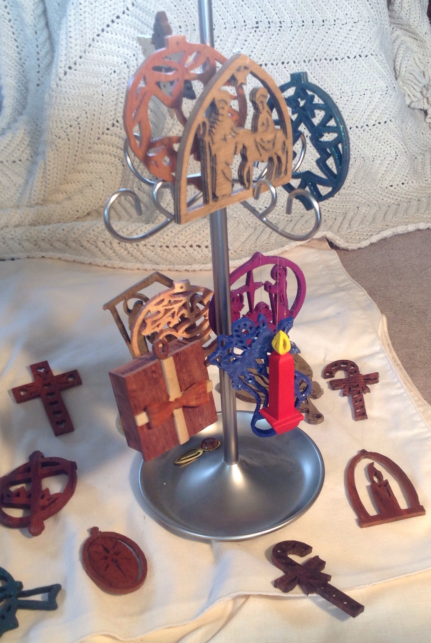 Scroll saw ornaments2