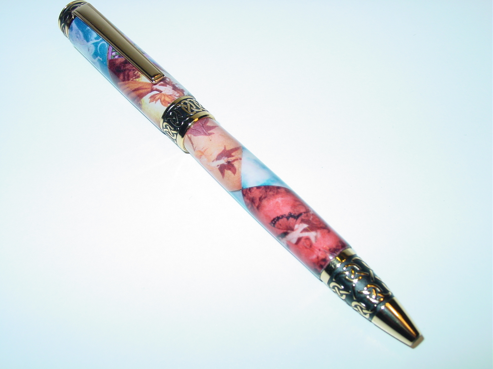 Sculptured "Fairie" Pen
