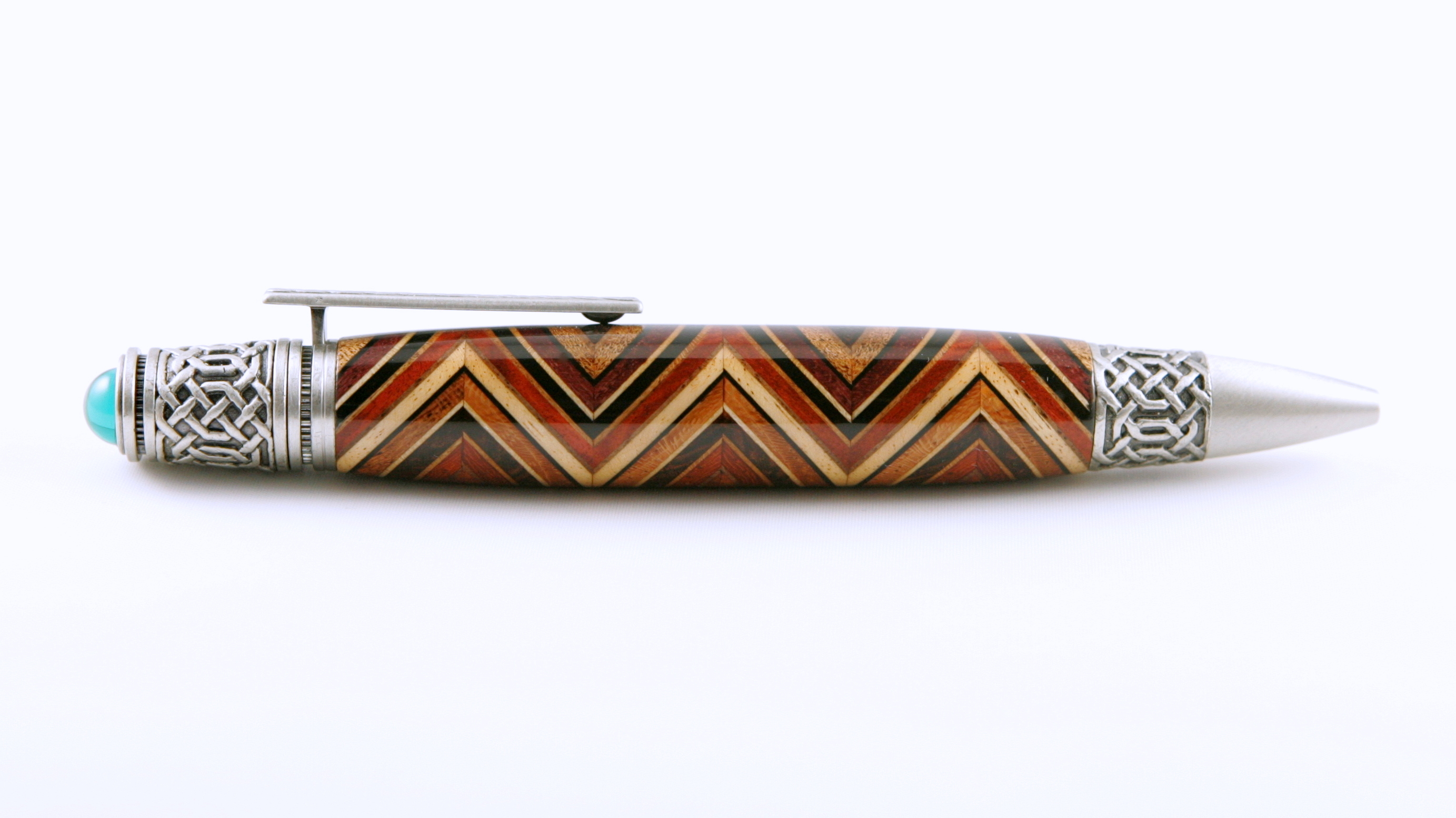 Segmented Celtic Pen