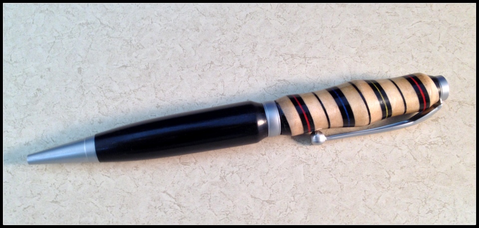 segmented twist pen