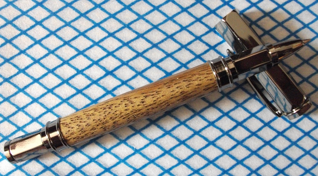 Sneezewood Vertex Rollerball Nib On Cap