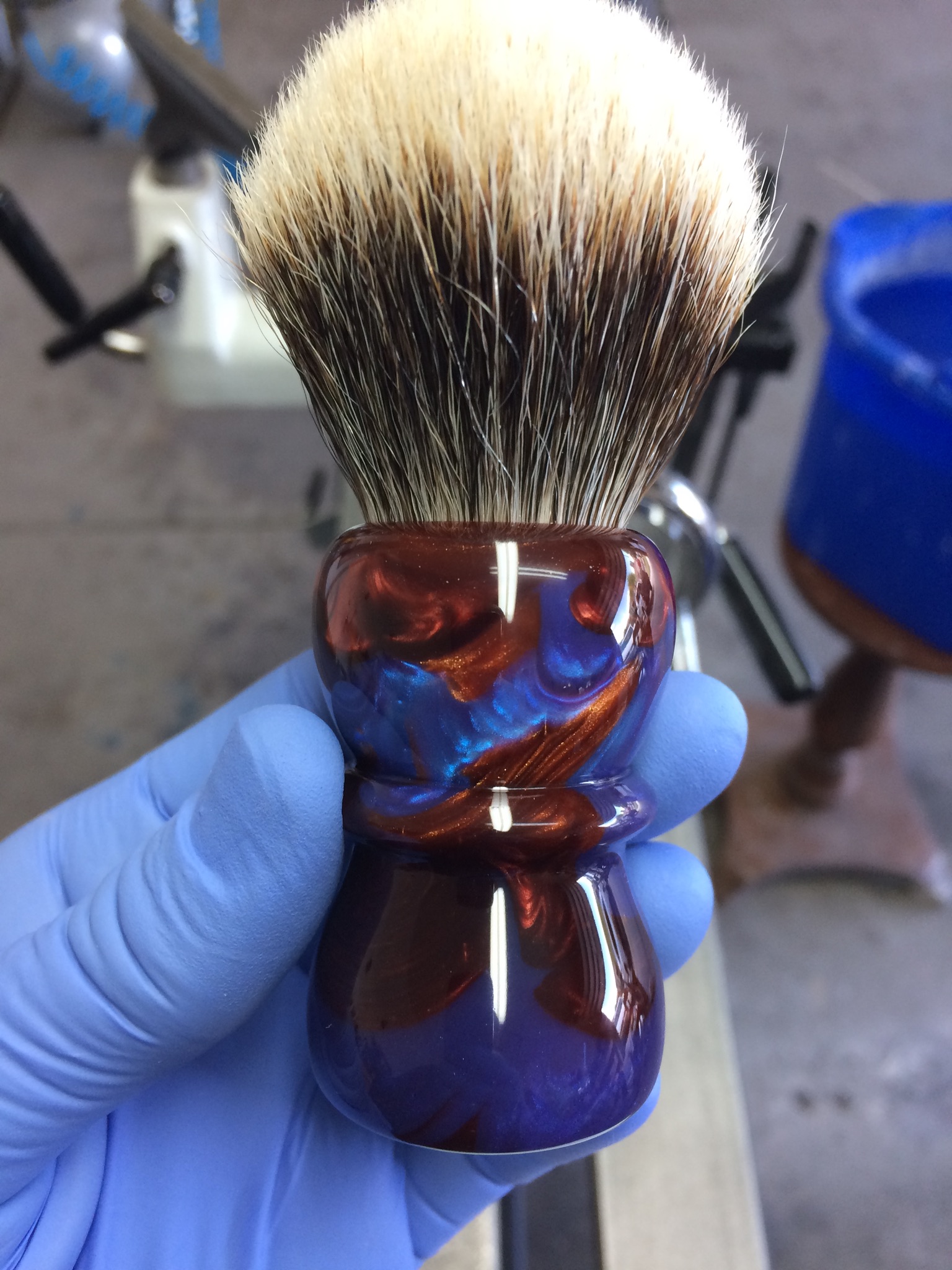 Violet-Red-Bronze Saving Brush