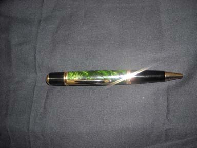 Wall Street III Twist Pen / Dyed Buckeye Burl..