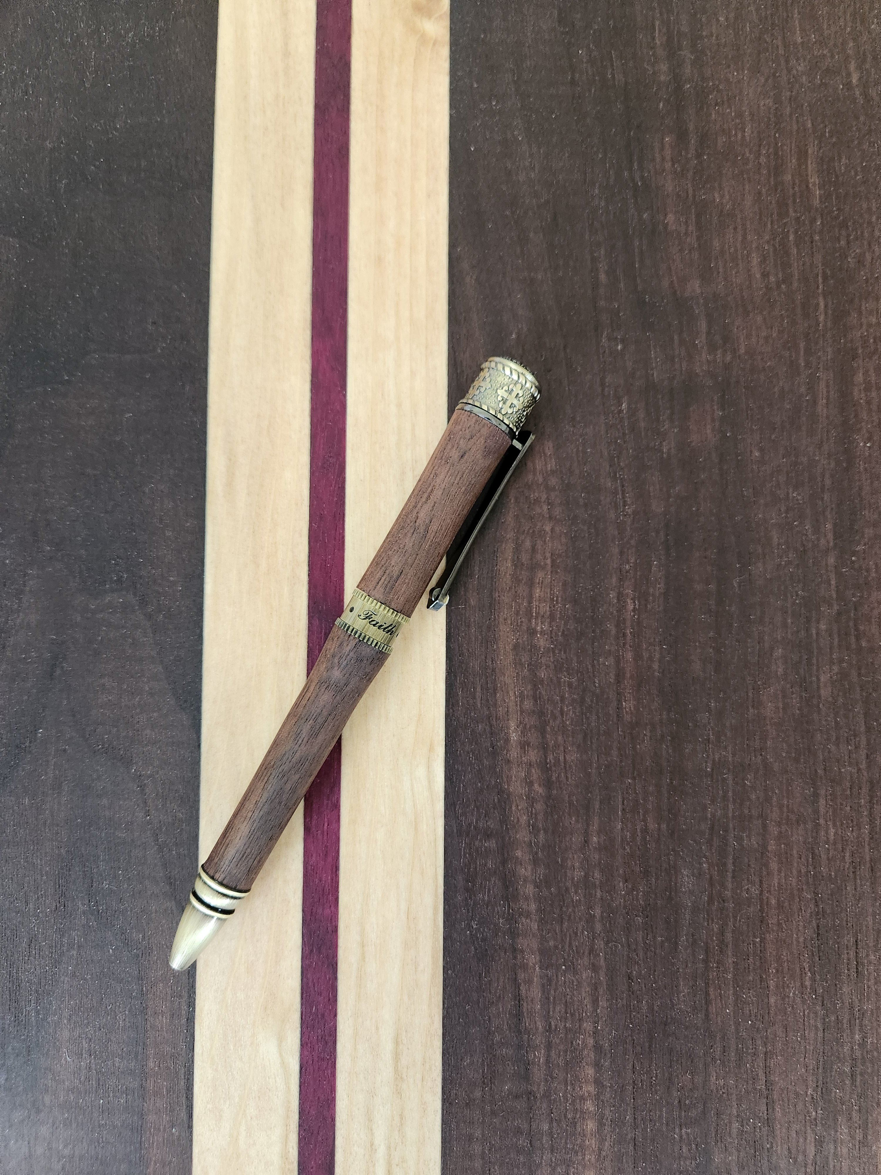 Walnut.jpg