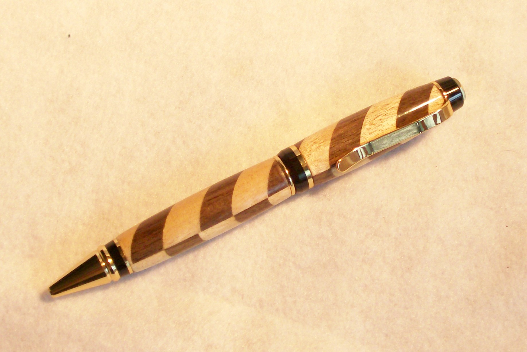 Walnut/Pecan Cigar