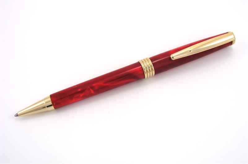 WC Toni Pen - w/Ruby Red Silk acrylic