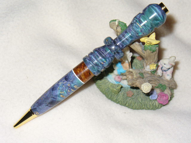XXX-Captive Ring in Dyed Box Elder Burl-XXX